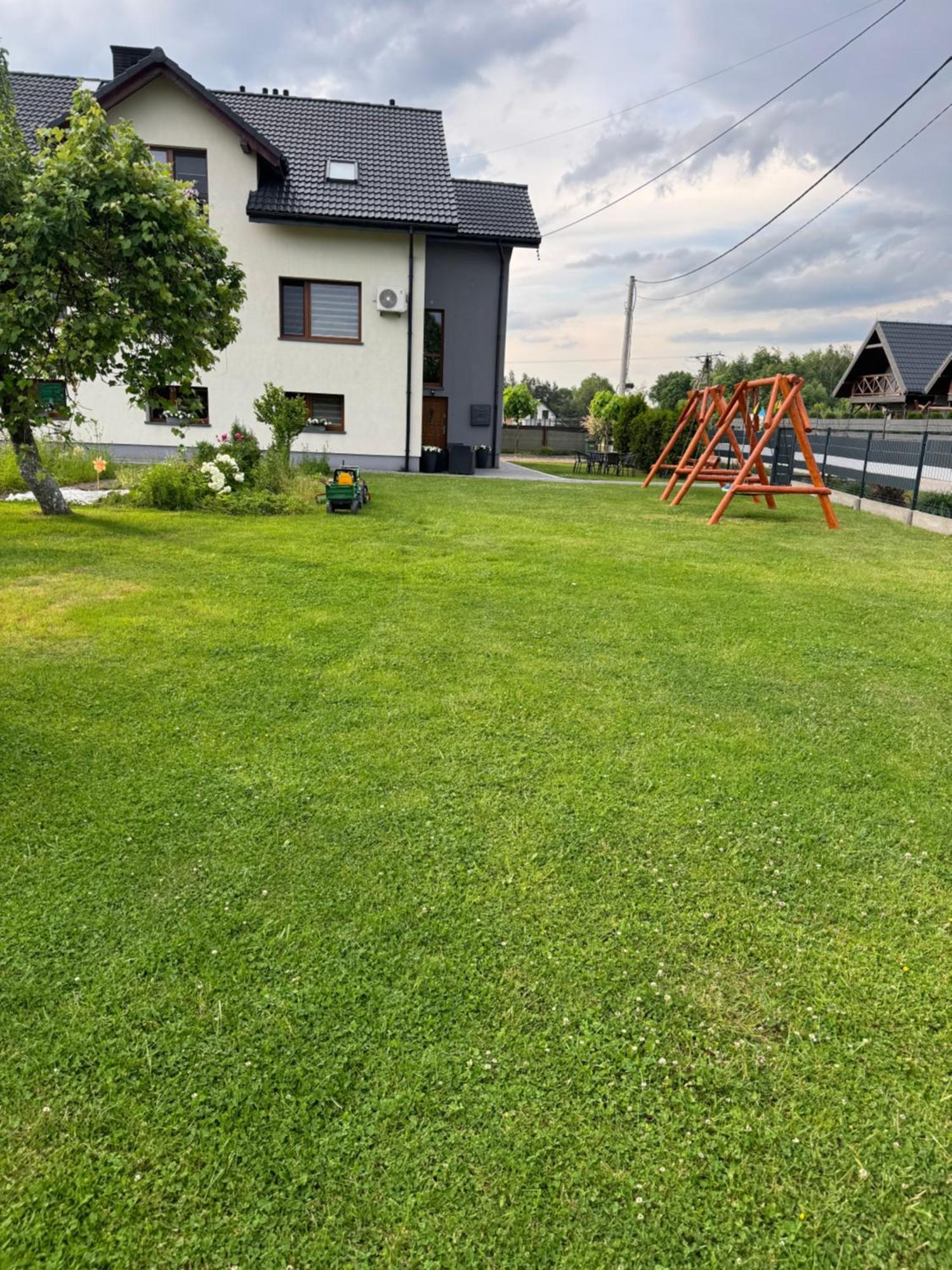 Apartamenty Happy House Zator Exterior photo