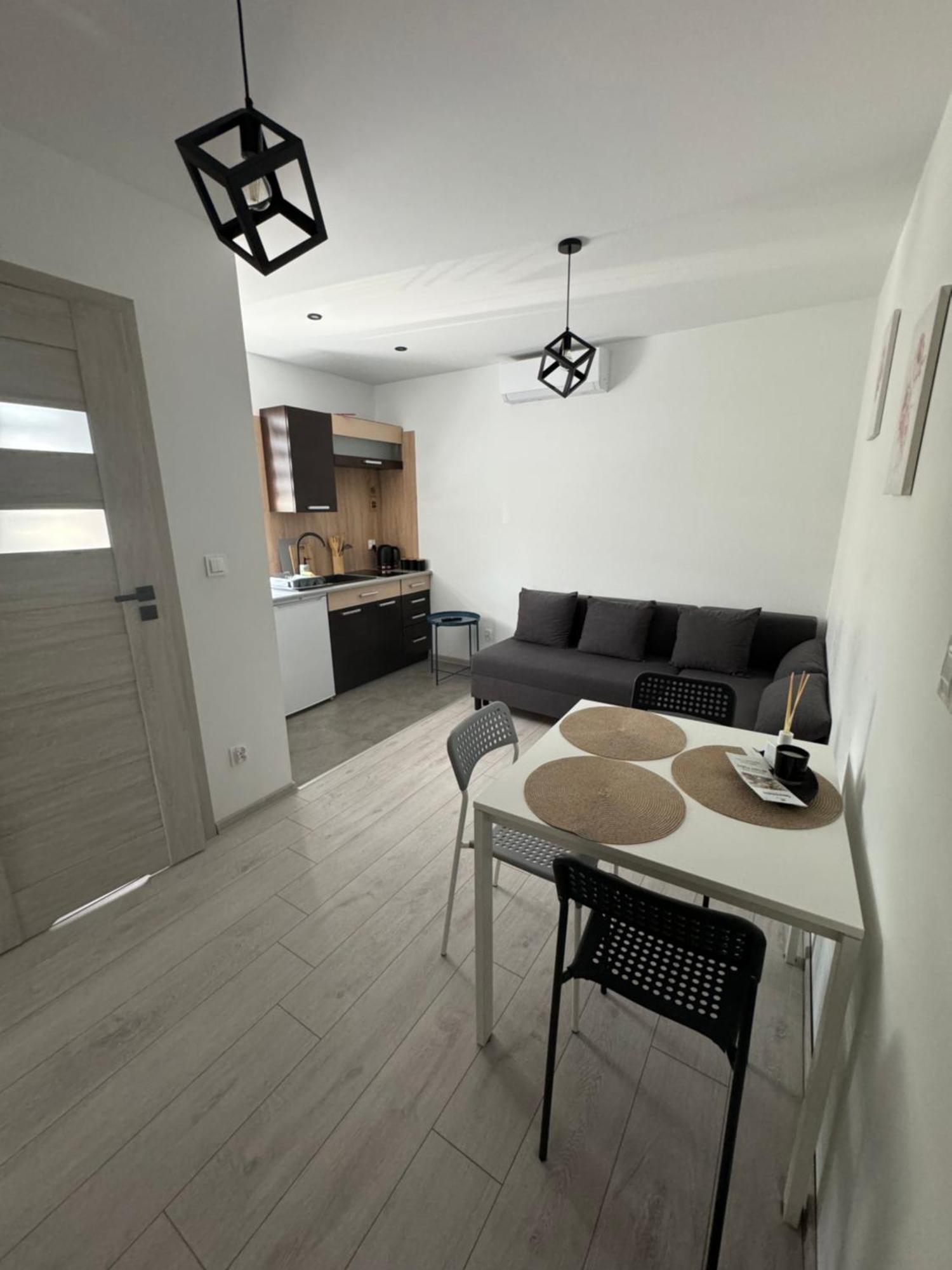 Apartamenty Happy House Zator Exterior photo